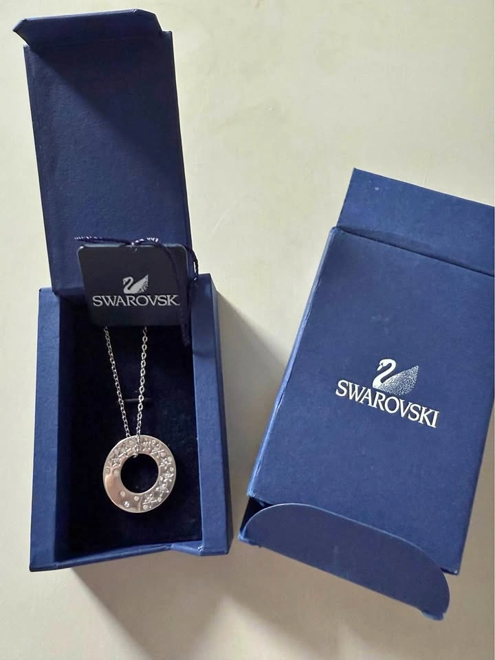 Swarovski Silver Crystal Necklace Circular Pendant