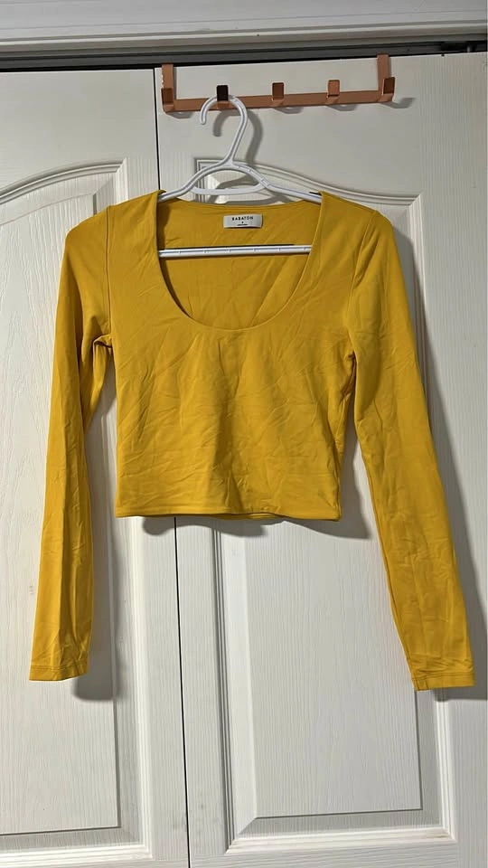Aritzia Yellow Long Sleeve Crop Top