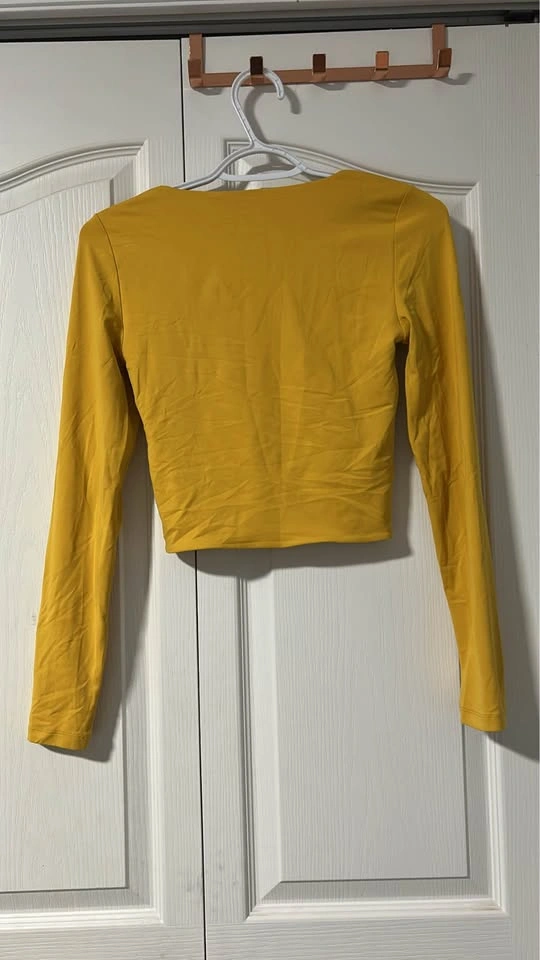 Aritzia Yellow Long Sleeve Crop Top - photo 2