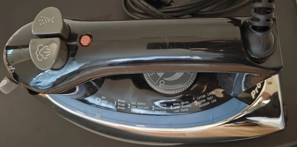 Proctor Silex Retro Chrome Steam Iron - photo 2