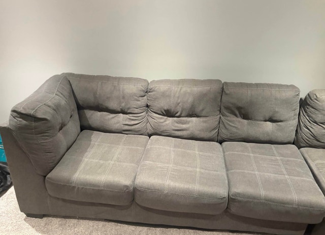 Perfect Sectional Couch! *FREE DELIVERY* - photo 3