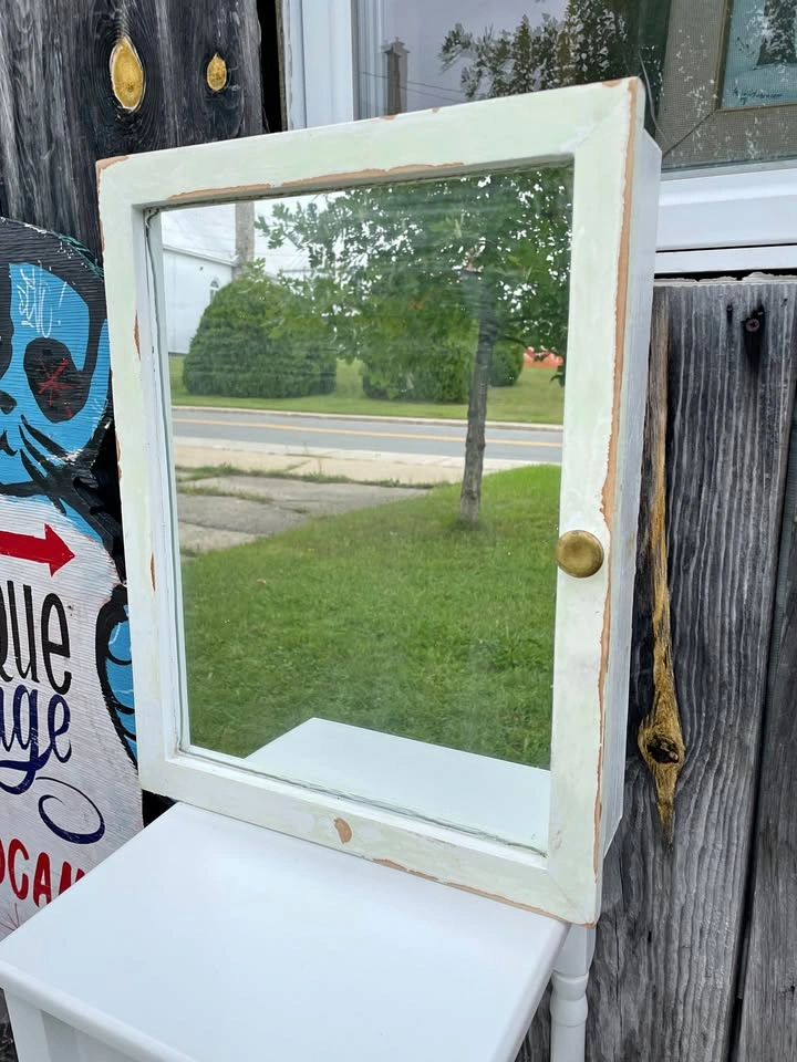 Vintage Small Medicine Cabinet with Mirror - Rustic/Shabby Chic