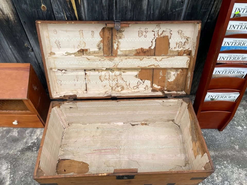 Large Antique Studded Wood and Iron Trunk - Pirate/Colonial - photo 4
