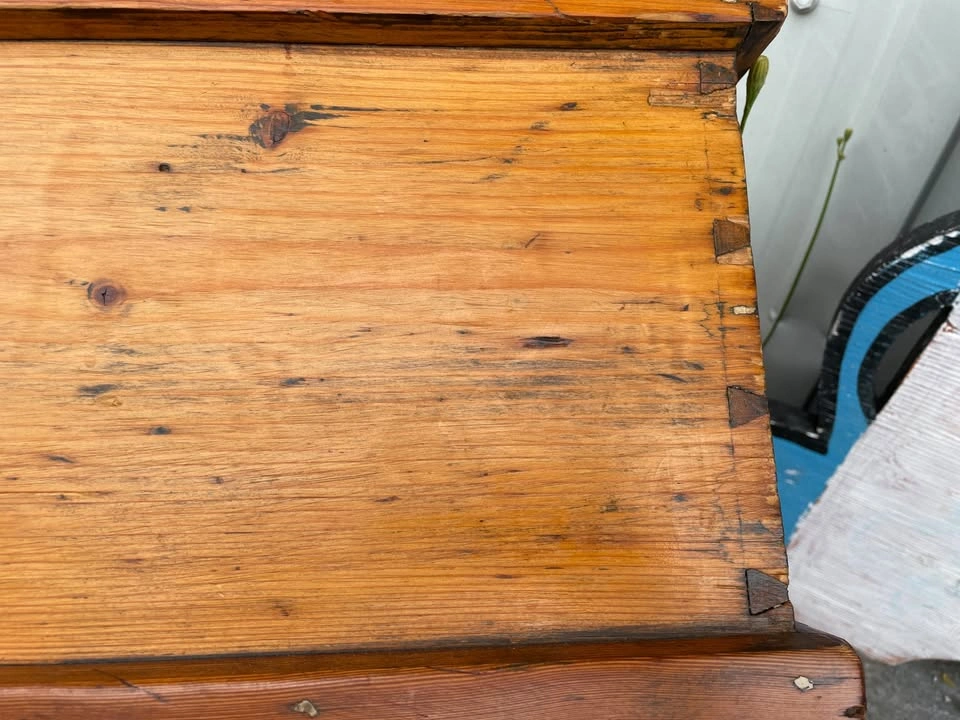 Antique Solid Wood Chest / Rustic Carpenter Chest - photo 5