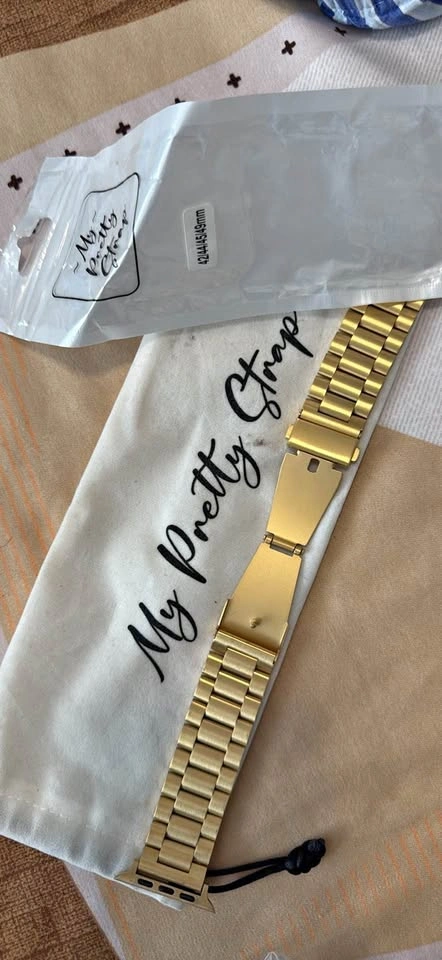 2 Apple Watch Straps from brand My Pretty Straps