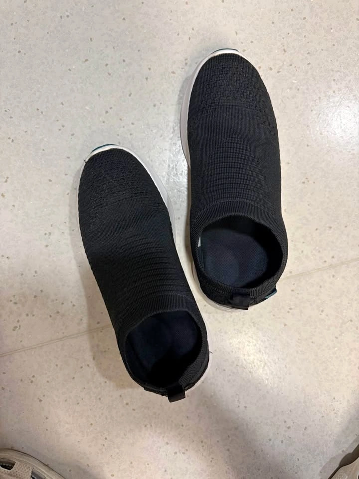 Vessi Women's Everyday Move Slip-ons - Onyx Black Size 9