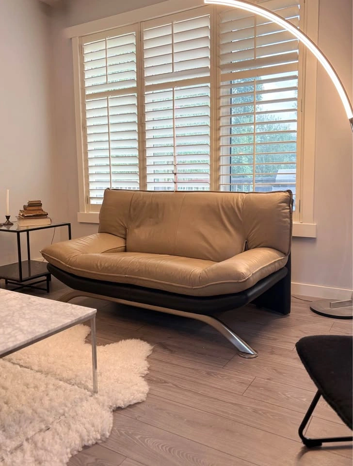 NICOLETTI SALOTTI TWO TONED ITALIAN LEATHER LOVESEAT! - photo 4