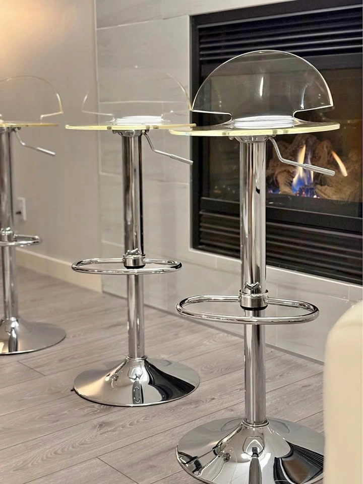VINTAGE CHROME AND LUCITE MCM BARSTOOLS SET!