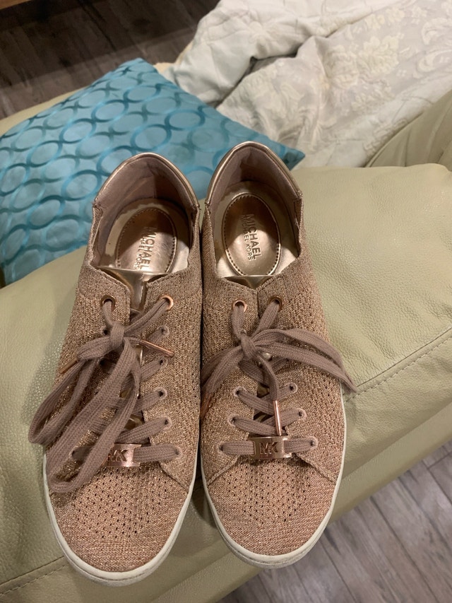 Michael Kors rose gold walking runners - photo 2