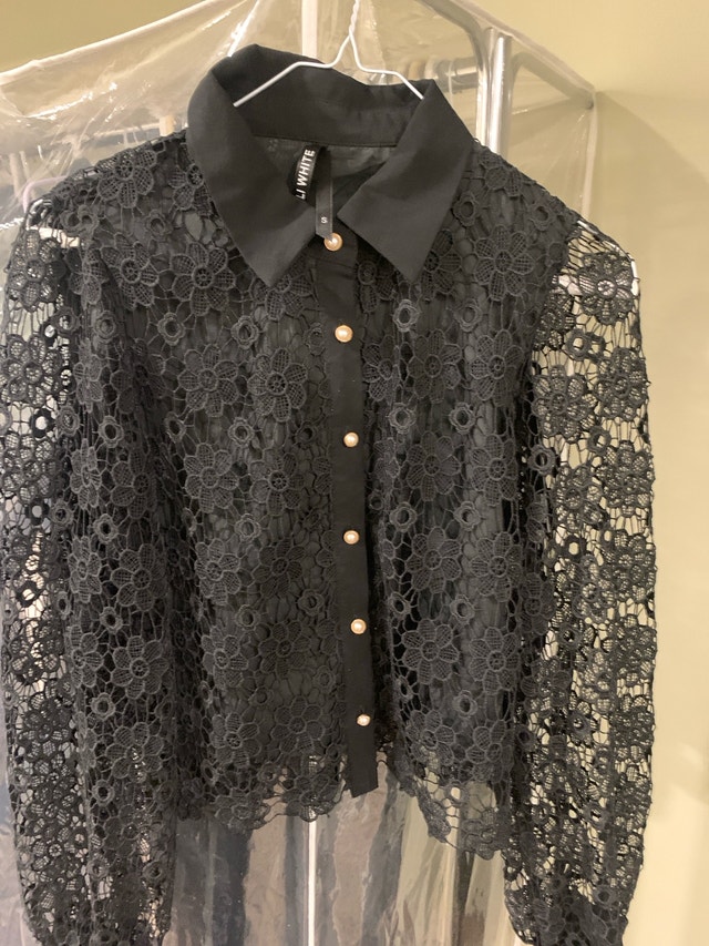women’s black lace shirt size small - photo 4