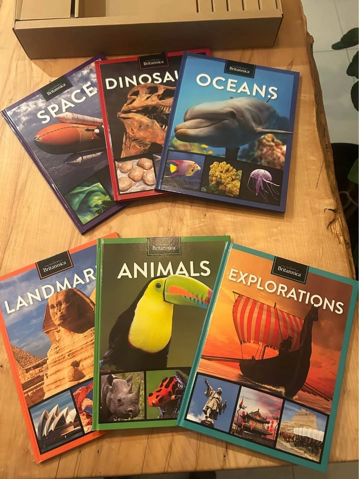 Encyclopedia Britannica Virtual Reality Exploration Kit - photo 2