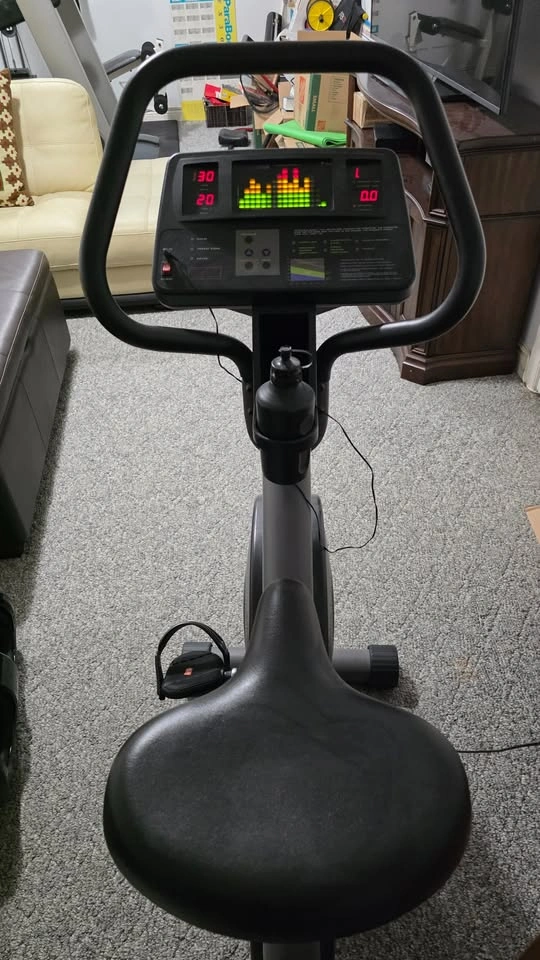 Bio Gear 956MB Stationary Exercise Bike – Like New Condition - photo 2