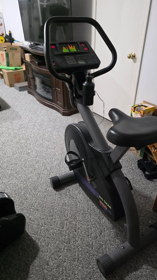 Bio Gear 956MB Stationary Exercise Bike – Like New Condition - photo 3