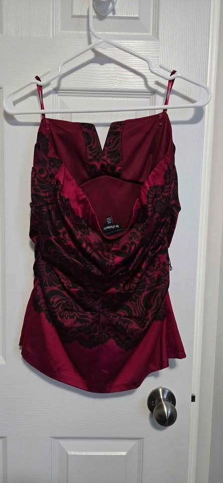 Beautiful dressy type shirt- Le Chateau- moving sale - photo 2
