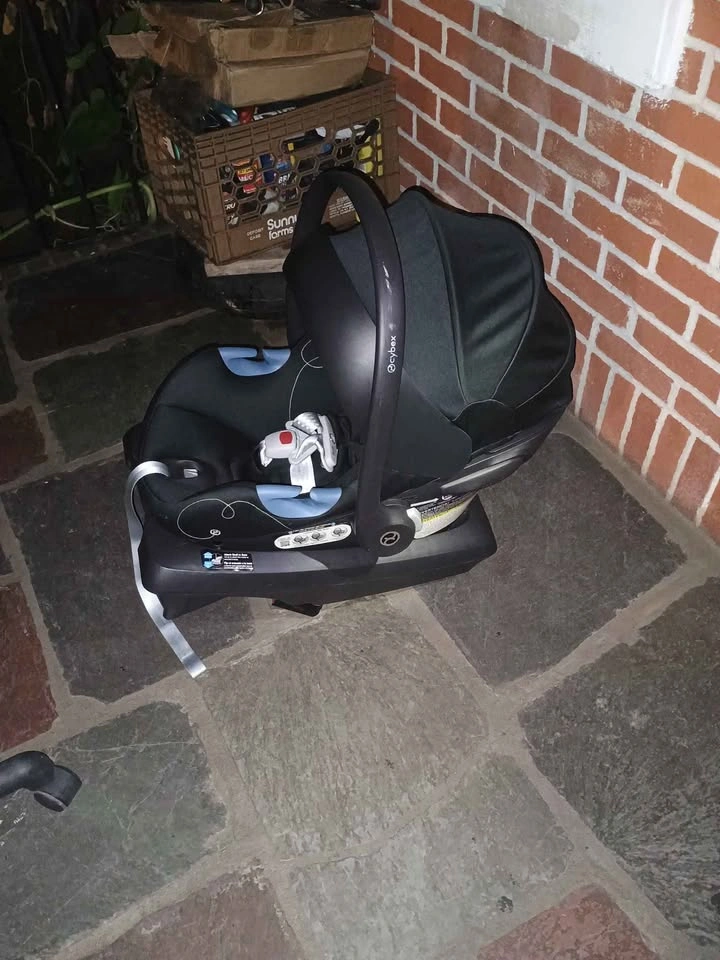 Baby safety seat