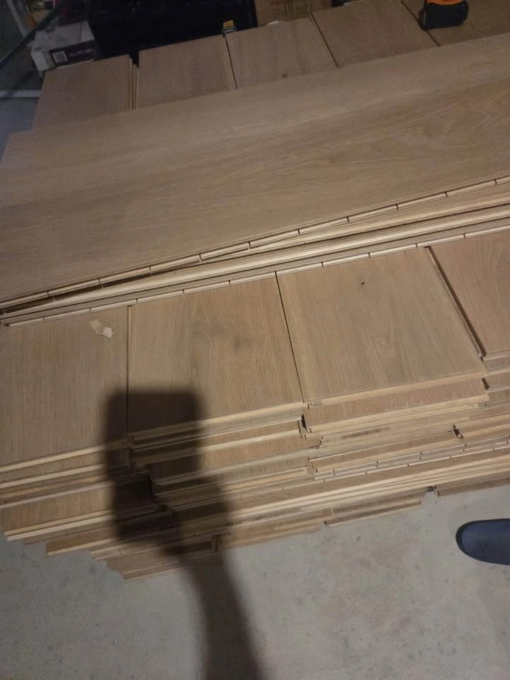324 sq ft - 7.5" Engineered Oak Hardwood Flooring - photo 4