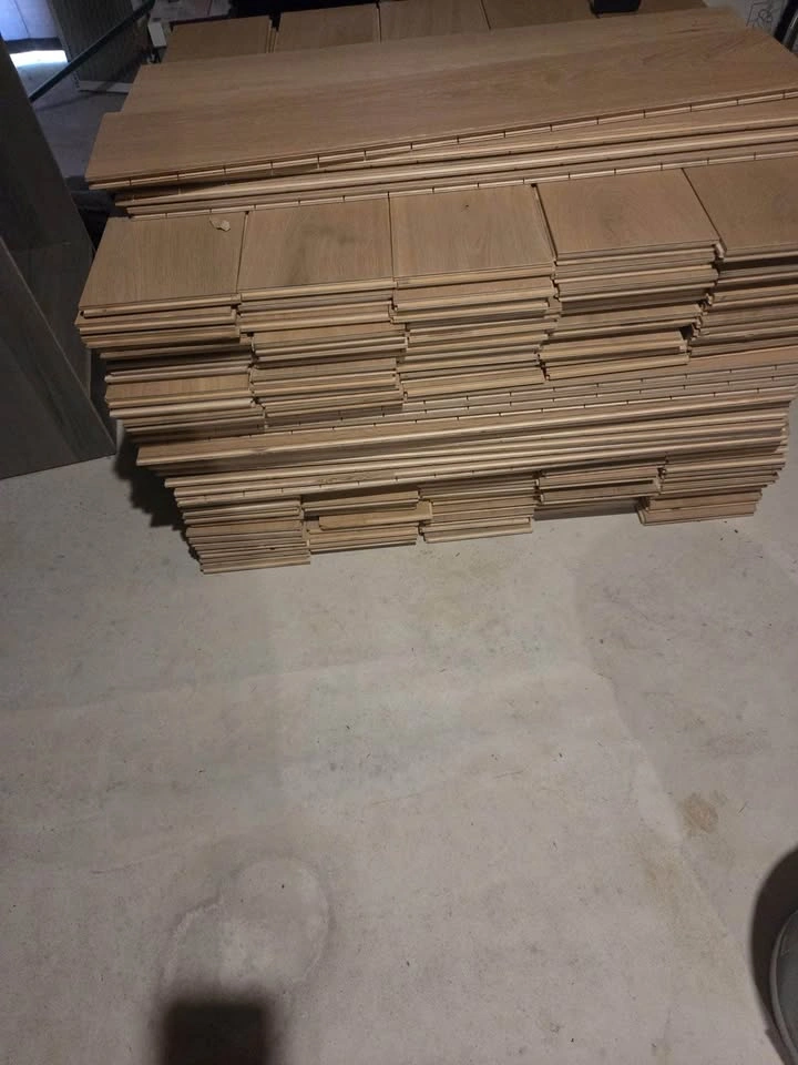 324 sq ft - 7.5" Engineered Oak Hardwood Flooring - photo 5