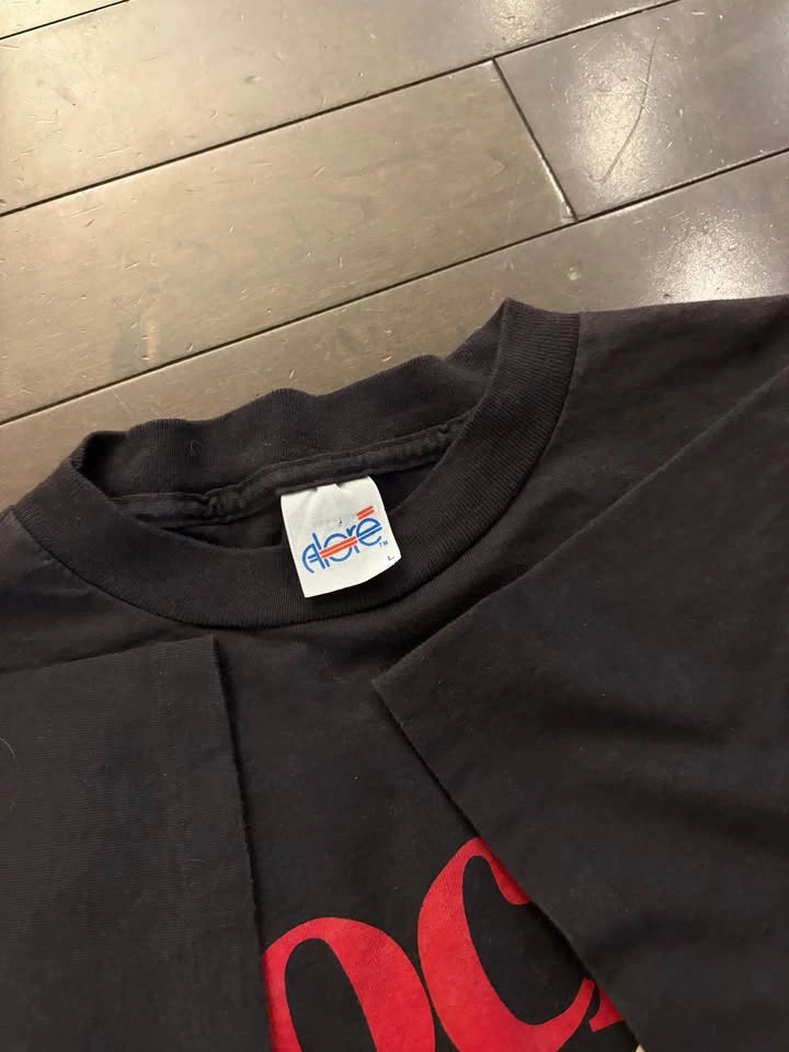 Vintage 90s hockey is life tee - photo 3