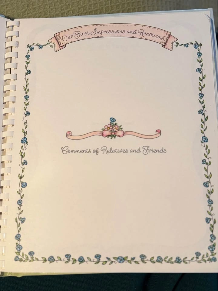 Vintage Hallmark Baby’s Keepsake Book by Joan Walsh Anglund - photo 5