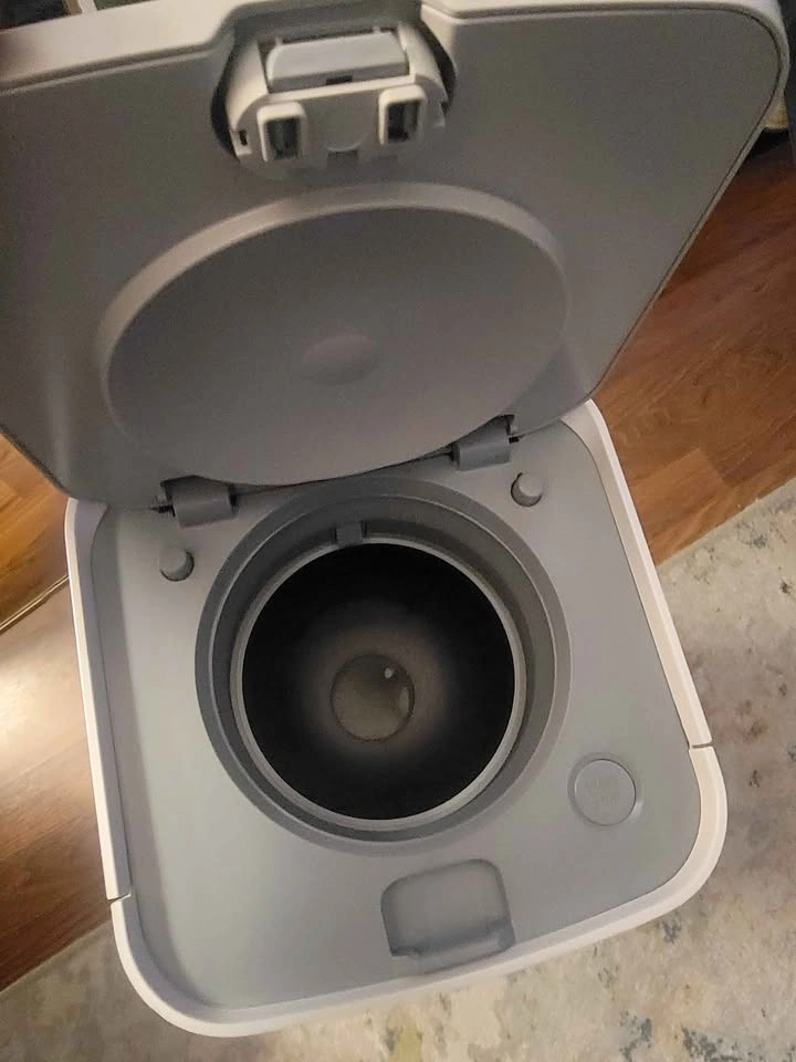 Samsung Jet Stick Vacuum Clean Station Auto-Empty Bin - photo 2