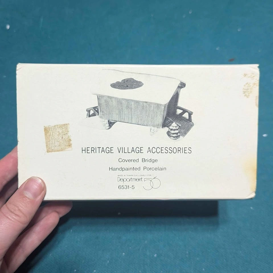 Department 56 - The Heritage Village Collection - Covered Wooden - photo 4
