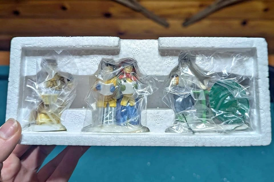 Department 56 Heritage Village Collection 3-Piece Figurine Set