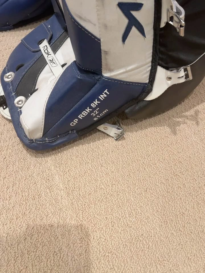 COMPLETE GOALIE EQUIPMENT PACKAGE | ALMOST EVERYTHING YOU NEED - photo 3