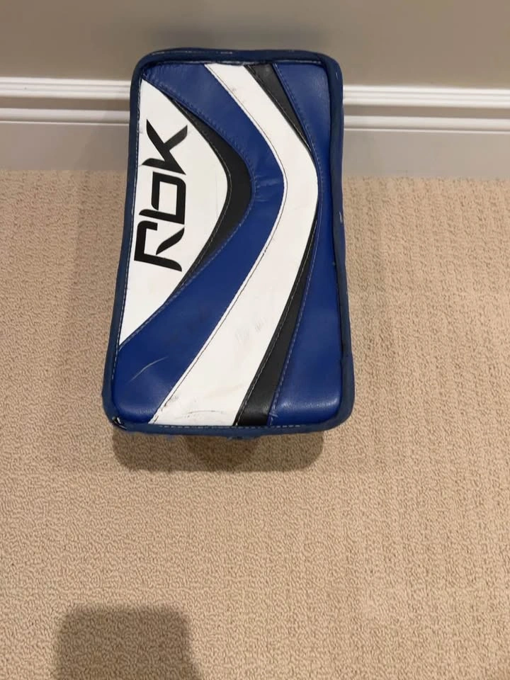 COMPLETE GOALIE EQUIPMENT PACKAGE | ALMOST EVERYTHING YOU NEED - photo 5
