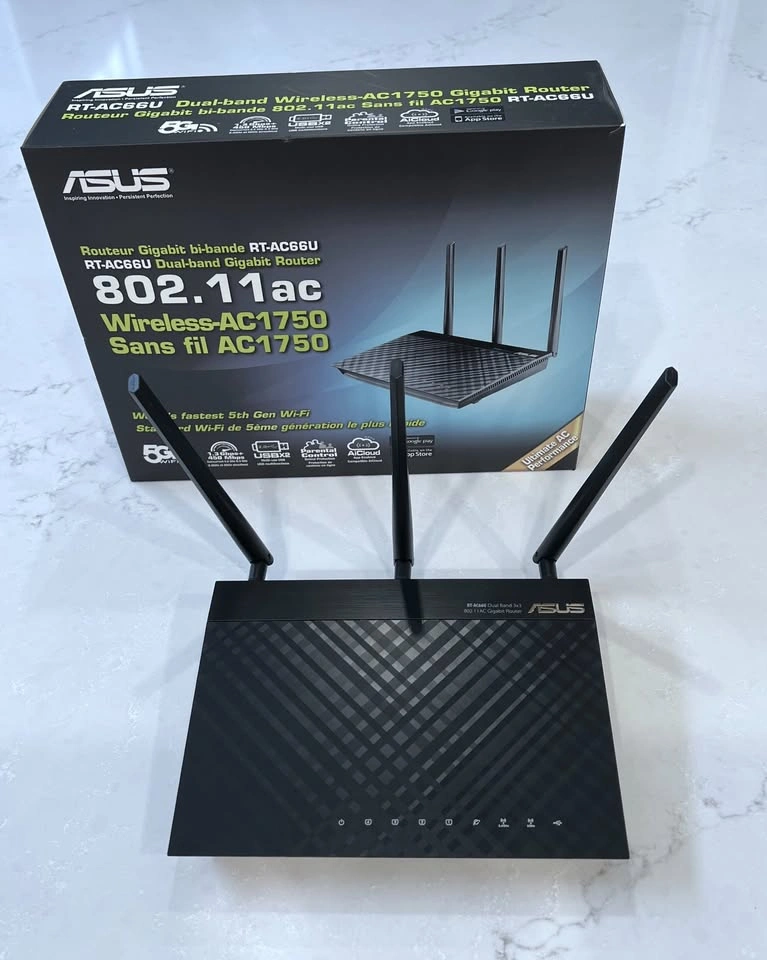 Asus RT-AC66U – Home Wi-Fi Router