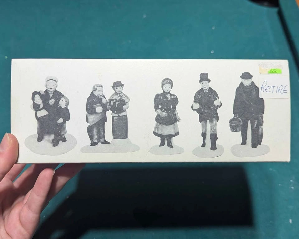 Department 56 - Heritage Village Collection - David Copperfield - photo 4
