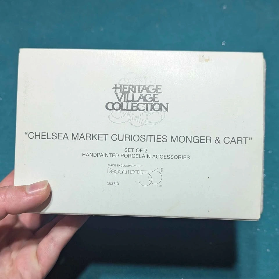 Department 56 Heritage Village Chelsea Market Curiosities - photo 4