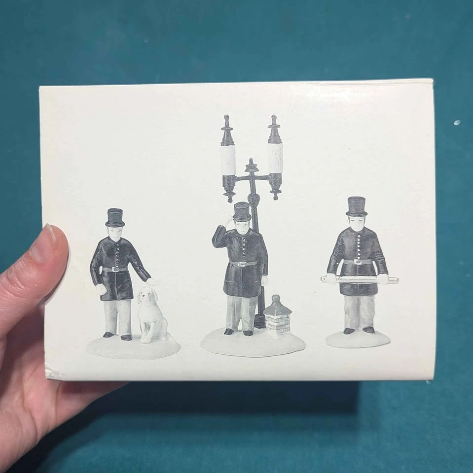 Department 56 - Heritage Village Collection - Constables - photo 4
