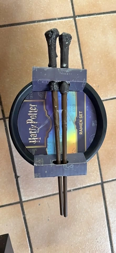 Harry Potter Ramen Set with Wand Chopsticks