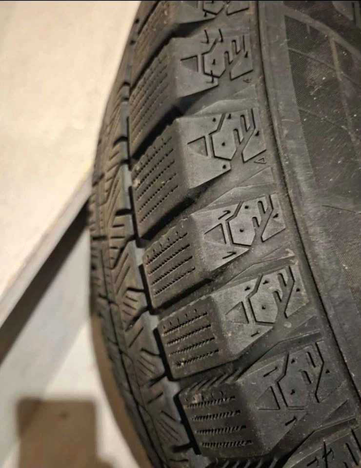 Winter Tires 235/70R16 on Black Steel Rims - photo 3