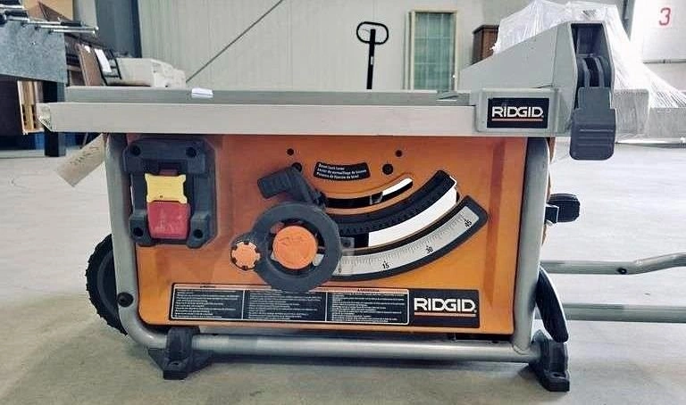 RIDGID R4516 10" Compact Table Saw with Folding Stand
