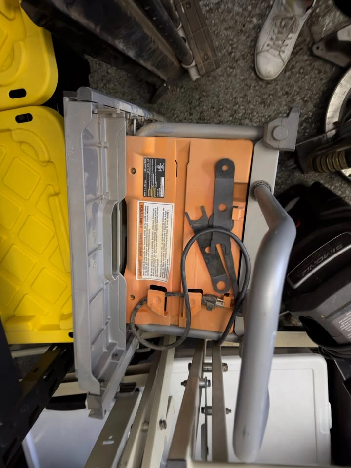 RIDGID R4516 10" Compact Table Saw with Folding Stand - photo 3
