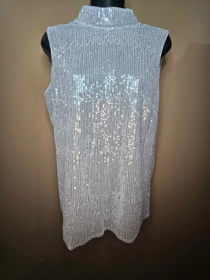 Lily Morgan Women's Small, Silver Sequin, High Neck Sleeveless T - photo 4