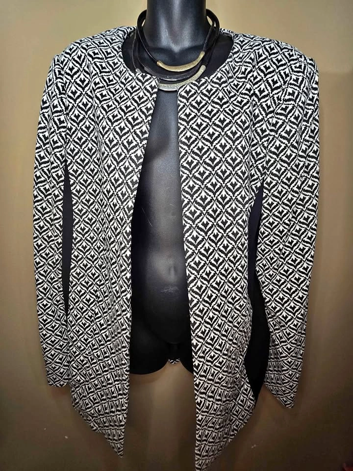 Laura Black & White Textured Cardigan Coat Blazer Jacket 16