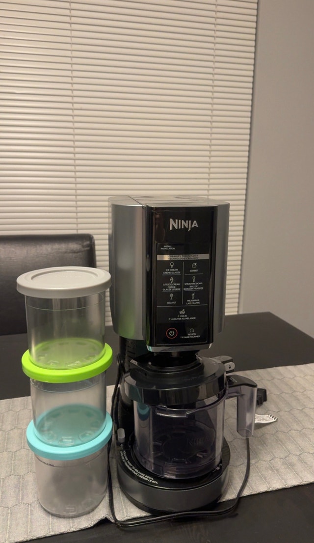 Ninja CREAMi 7-in-1 + 3 Pints – used. Like New - photo 3