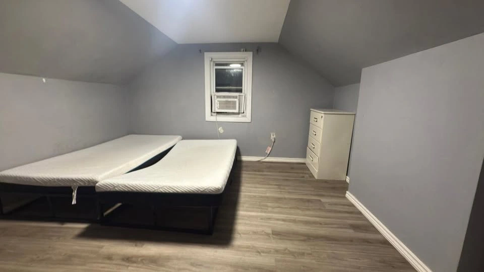 4 beds 1 bath House - photo 2