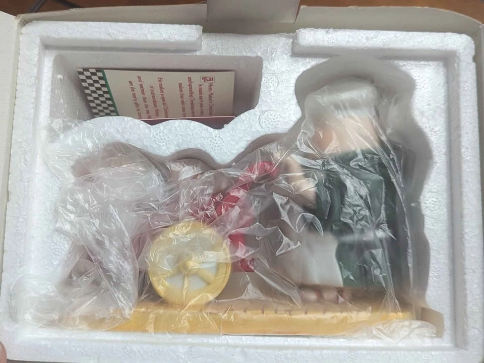 Department 56 - Merry Makers - Bartholomew The Baker - photo 2