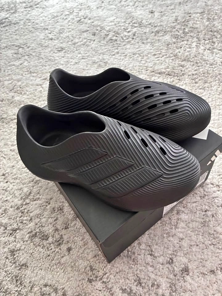 adidas purechill carbon