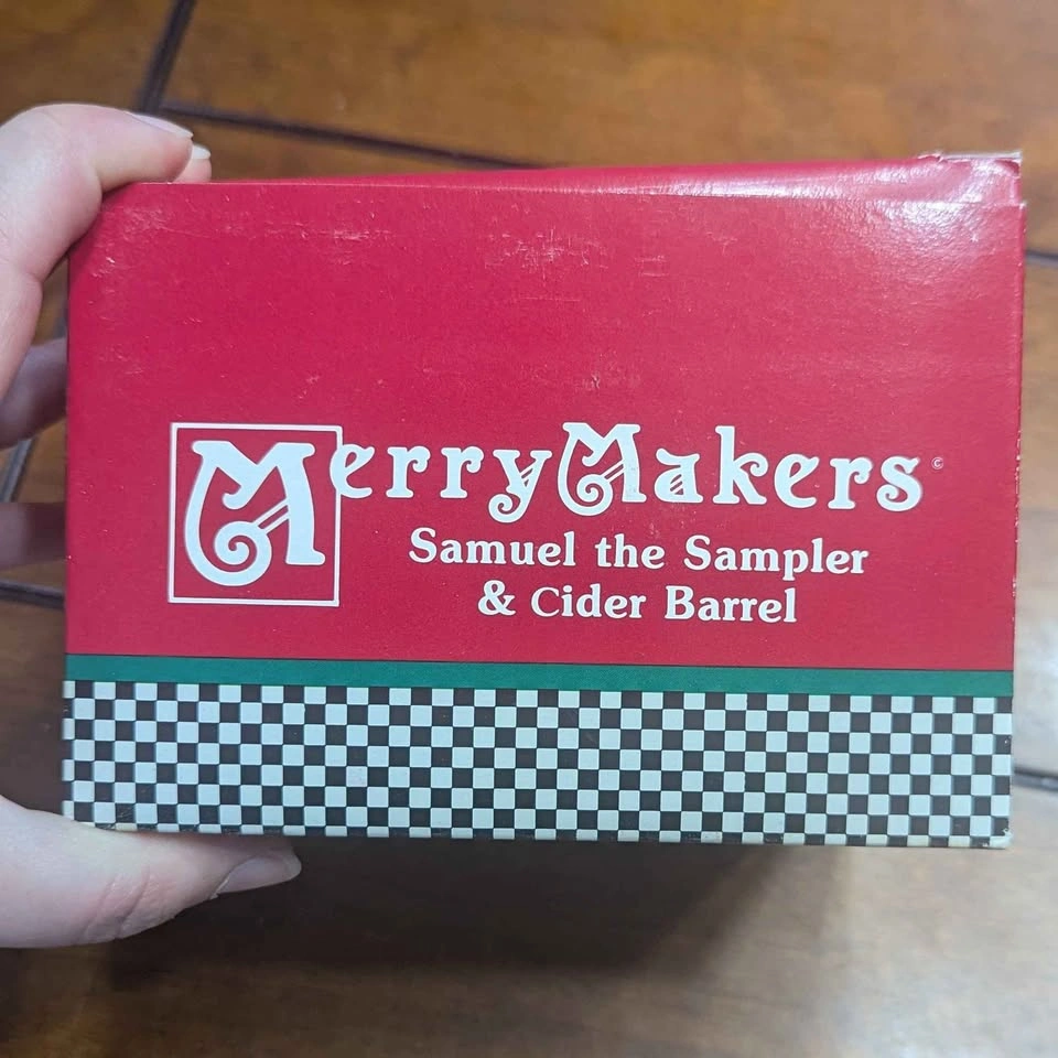Department 56 - Merry Makers - Samuel The Sampler - photo 3