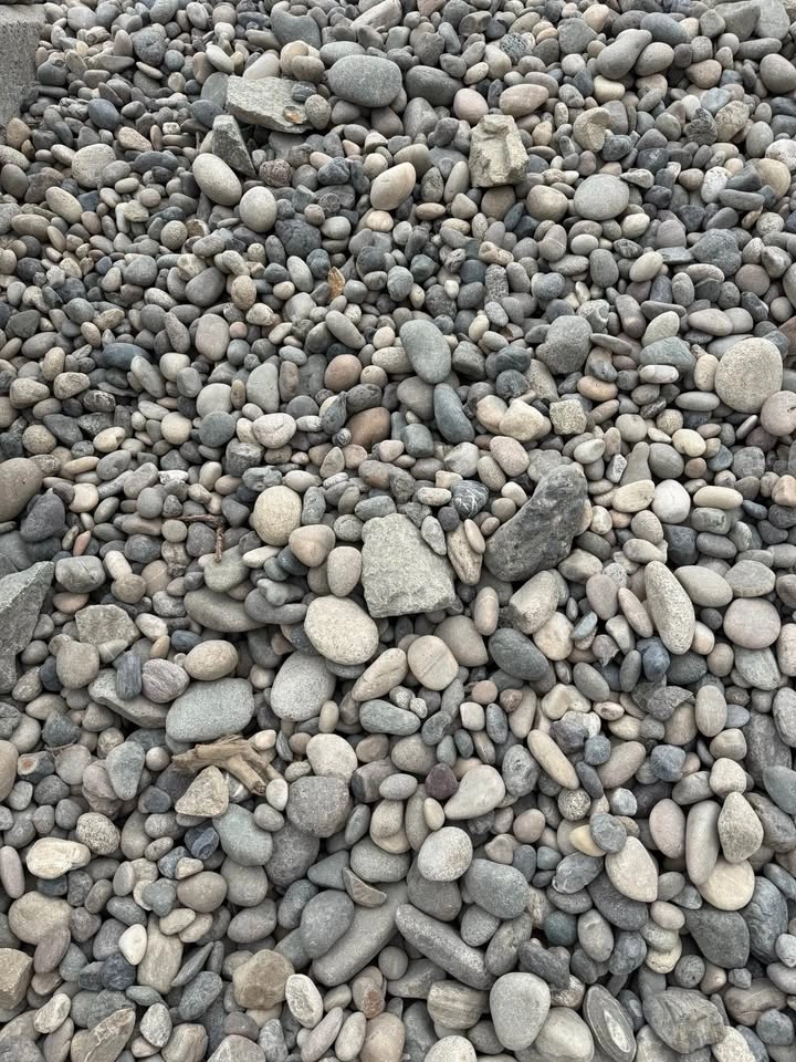River Rock Landscaping Stones - photo 2
