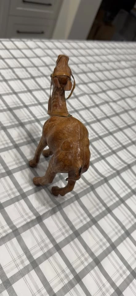 Leather Camel Figurine - photo 4