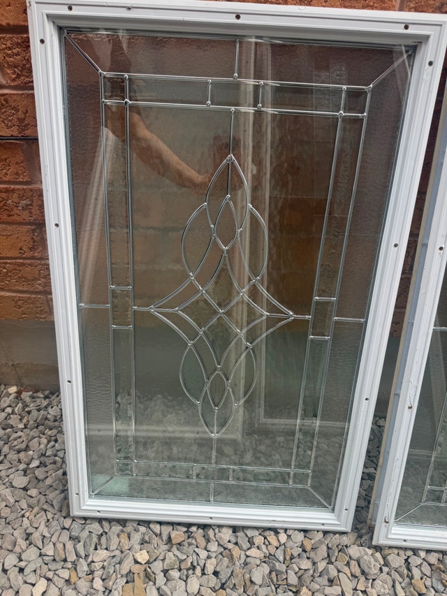 Pair of Decorative Leaded Glass Window Inserts - photo 2