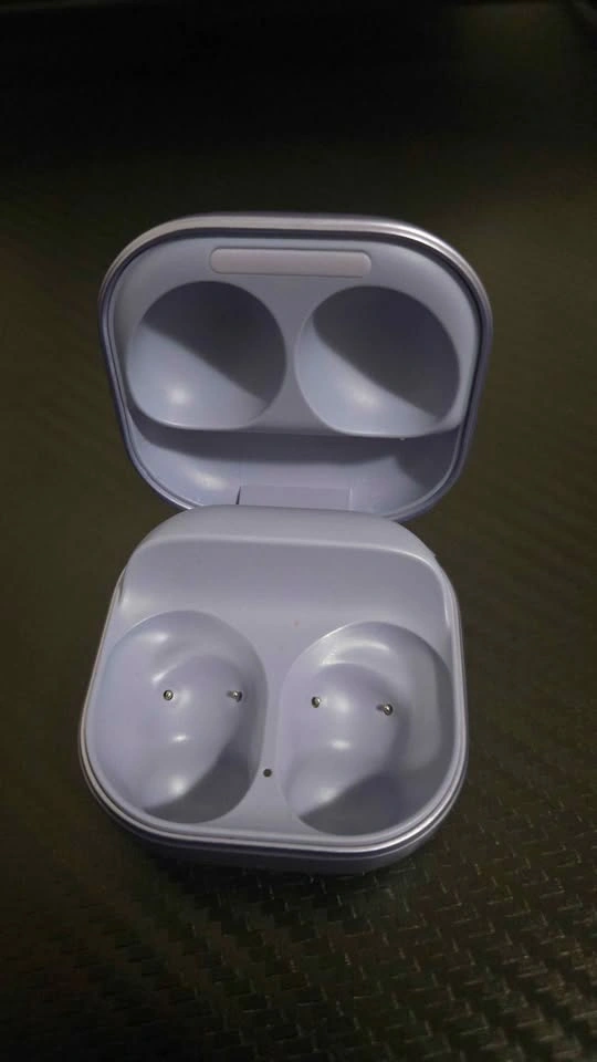 Samsung Galaxy Buds Pro Charging Case - photo 2