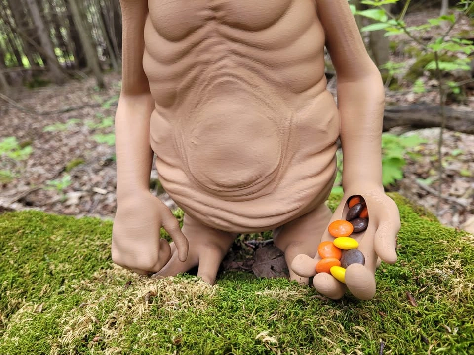 E.T. Candy Dispenser - photo 3