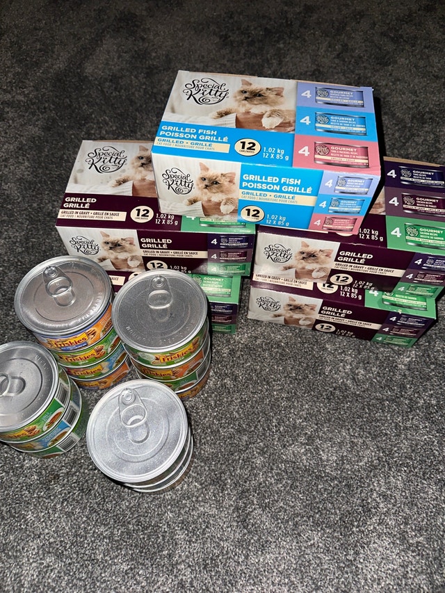 Wet cat food all for $35, expire dates in description - photo 2