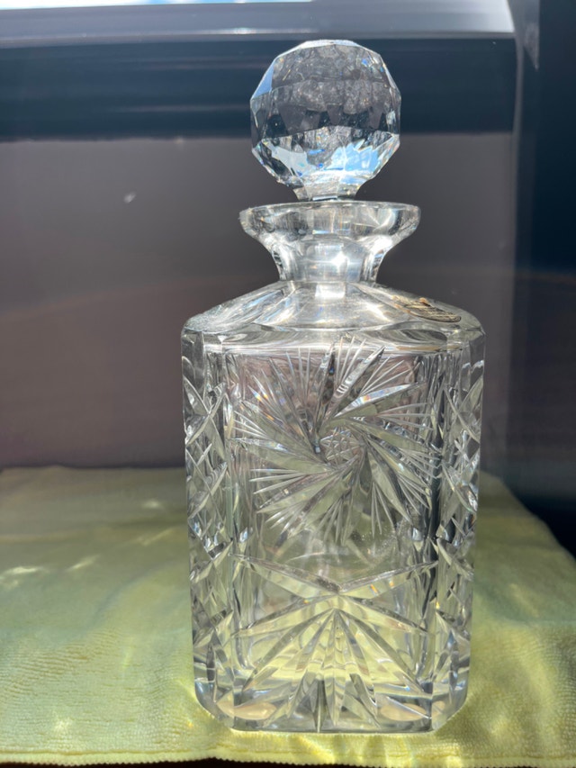 Bohemia Pinwheel Square Whiskey Decanter